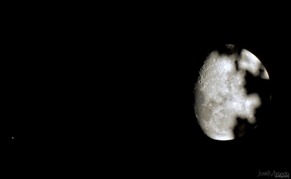 Conjunction of the Moon and Saturn, just clearing the tree tops